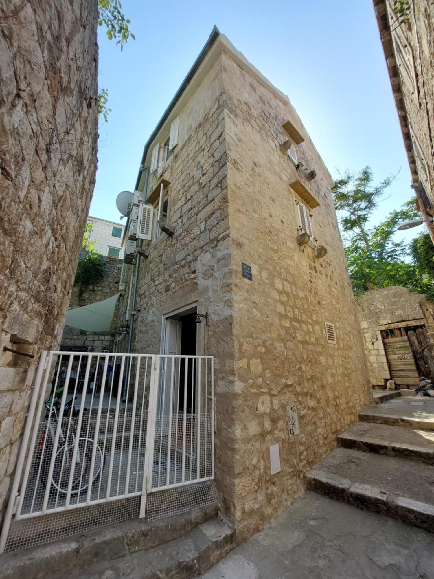 Apartment In Vis Historic Center - Mikula, Ljubica, Toma Kültér fotó