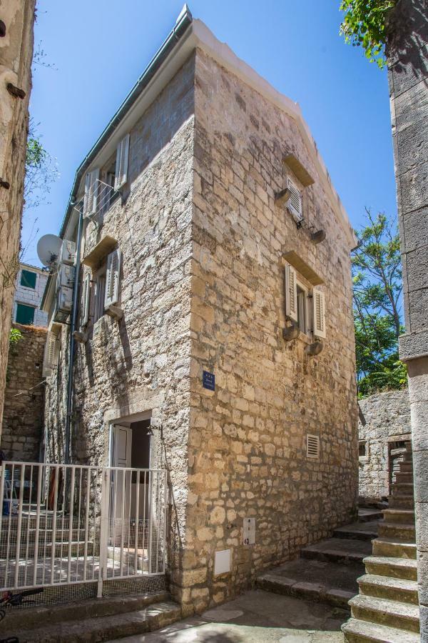 Apartment In Vis Historic Center - Mikula, Ljubica, Toma Kültér fotó